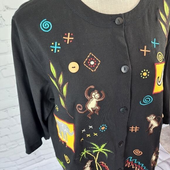 ONQUE CASUALS WOMEN'S BUTTON UP TOP ELEPHANTS AND MONKEYS SIZE LARGE - Picture 4 of 8